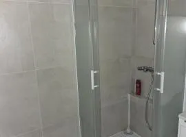 Studio élégant en résidence sécurisée parking inclus