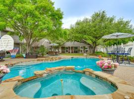 Backyard Bungalow w/ Pool & Country Views, hotell i Argyle