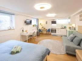 Ruhig Top mod Studio Appartement,privater Eingang
