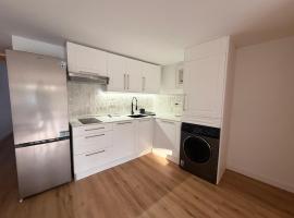 Blue Mar Townhouse 100m from the beach, Hotel in Oliva