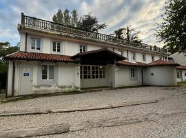 Country House Villa, khách sạn ở Chiasiéllis