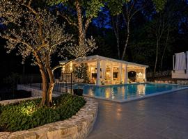 Villa Cerrus, hotel u gradu 'Šumber'
