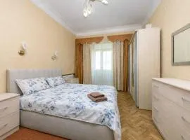 2-Bedroom Apartment on Khreshchatyk