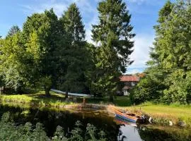 Idyllic Waterside Cottage in Mid Devon