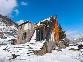 Vaadi - Pintrest style Cabin near Auli, hotel em Joshimath
