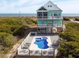 Spacious 8-bedroom oceanview house in North Topsail Beach, perfect for gatherings!