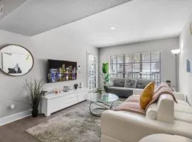 Cosatal 2BR Retreat with Pool 10mins from the Beach
