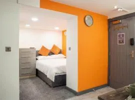 Studio Near Broadway Ideal For Couple Stays