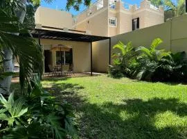 Private Fresh Pool, Huge Garden, Xcalacoco Beach