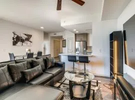 1 Mi to DCA Airport Potomac Yard Apt with Pool