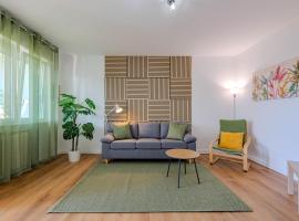 3 Rooms, 15 minuti da Malpensa, Parking, Self check in, viešbutis mieste Oledžas