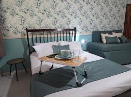 Flat 01 Carvalhos de Aldeia km5, Hotel in Recife