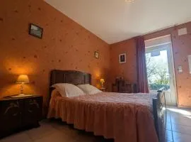 Gîte et camping à la ferme avec espace détente - Profitez de la campagne du Berry - FR-1-591-558