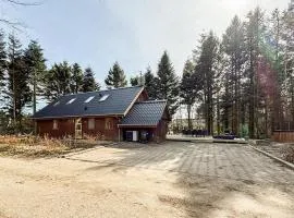 4 Bedroom Beautiful Home In Thyholm