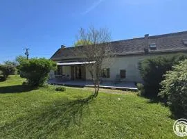 Maison de charme en Dordogne avec cheminée et jardin clos - FR-1-616-159