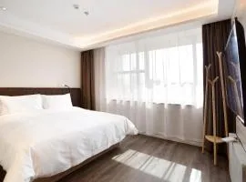 Hanting Premium Hotel Ningbo Tianyi Square Chenghuangmiao Metro Station