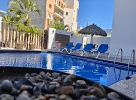 B3 Condo con terraza privada y jacuzzi a metros de la playa