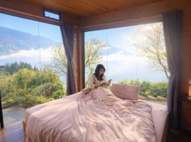Đỉnh Tà Xùa Homestay & Coffee, hotel a Bắc Yên