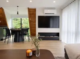 Peaks and Pines Chalet - Ohakune Holiday Home