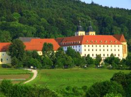 Kloster Plankstetten Gäste- und Tagungshaus, hotel in Berching