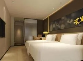 IU Hotel·Tianjin Binhai New District Yanghuo Market
