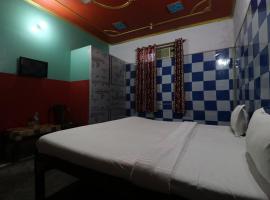 Capital O Honey Hotel, hotel di Raipur