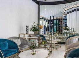 Xana Hotelle Luzhou High-Speed Railway Station Trading Market Passenger Terminal – hotel w Luzhou