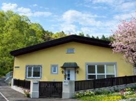 Ferienhaus Schneeweiß, hotel a Senftenberg
