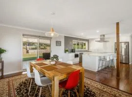 Blue Hills Retreat in Leafy Rangeville