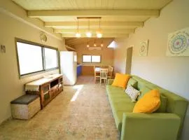 נוף הרים בר יוחאי - בית נופש מדהים עם בריכה וג'קוזי