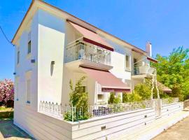 Archontariki Suites & Apartments, hotel a Lakíthra