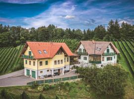 Weingut Gaube, Hotel in Leutschach