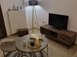 Julia Apartment 250m from Sea