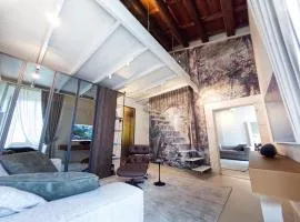 Luxury Loft in Palazzo del 500 a Piazza Duomo