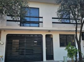 Residencia en Mitras Poniente, hotell i Monterrey