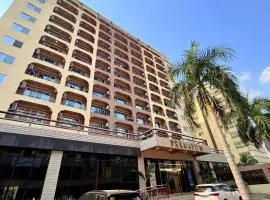 Stay at The Villages Clark 1