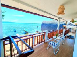 Bunaken Paradise Beach Homestay, hotel sa Bunaken