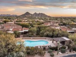 Santa Fe-Style Escape in The Boulders Pool Hot Tub Access Covered Patios Grill