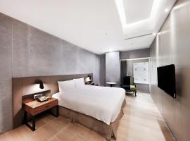 CHECK inn Taipei Nanjing, hotel a Taipei