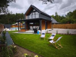 Osada na Jaworowej, hotel u gradu Radava