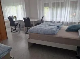 Einzimmer mit Küche und bad