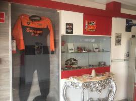 Enzo Hotels Nevers, Hotel in Saint-Antoine