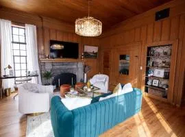 Docs Place Historic Jewel In Downtown Flagstaff Sophisticated Elegance