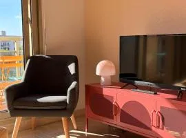 Appartement T3 piscine, parking, proche des plages