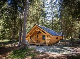 Huttopia Champagny en Vanoise, Hotel in Champagny-en-Vanoise