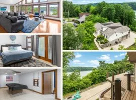 Grande Villa – Lake Cumberland View • Hot Tub • Game Room • Walk to Boat Ramp ➠ 389