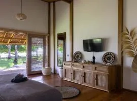 Baha Baha Villa Sailo Hts Mentawai Hollow Trees