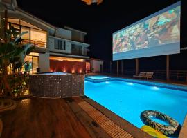 Lafiesta Resort by Greenleaf Aqua, hotel in Alībāg