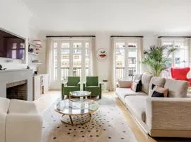 Elegant 170m2 Paris Apartment near Eiffel Tower