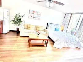 Free parking Comfy central Waikiki